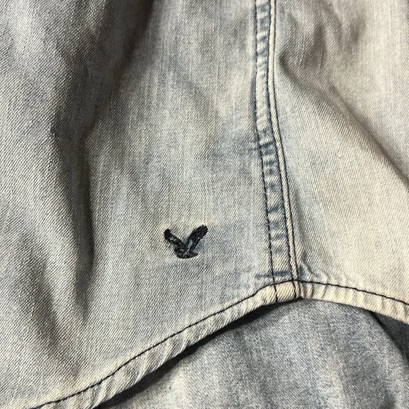 American Eagle Denim Shirt Retro Vintage Look Pearl Buttons Western Women's M - Picture 6 of 9
